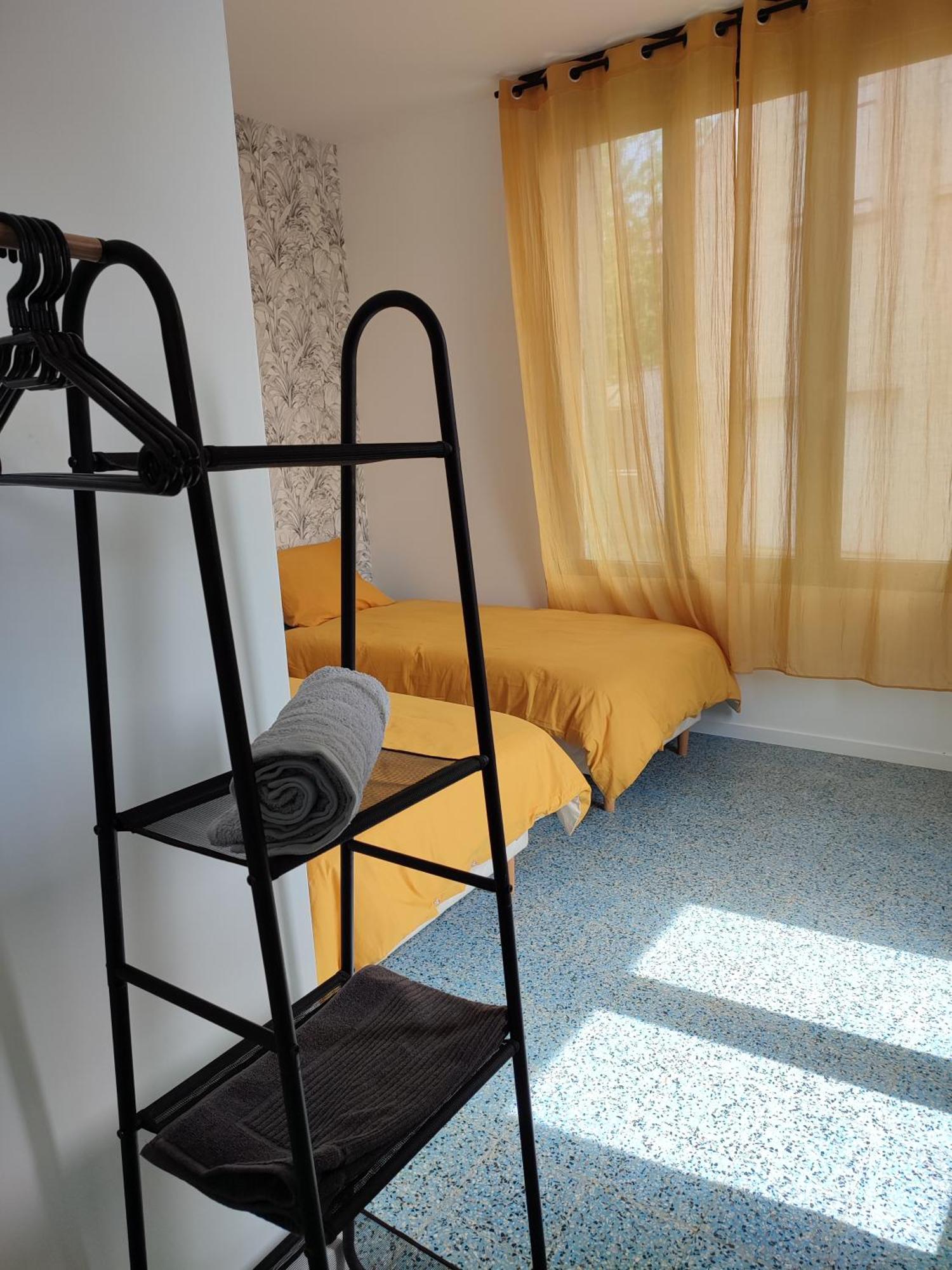 Chevincourt La Maison Des Voyageurs Avec Grand Parking Prive -Calme Et Serenite מראה חיצוני תמונה